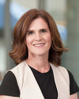 Headshot of Kelly Bolton