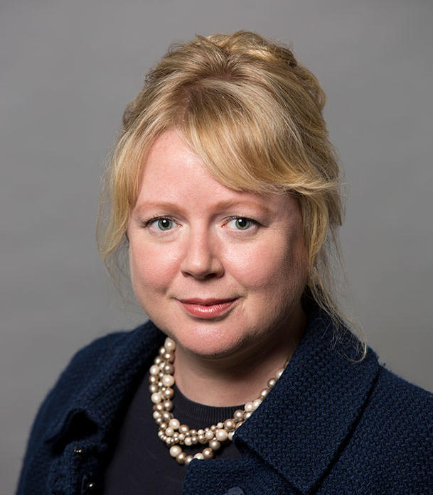 Headshot of Amy Berrington de González