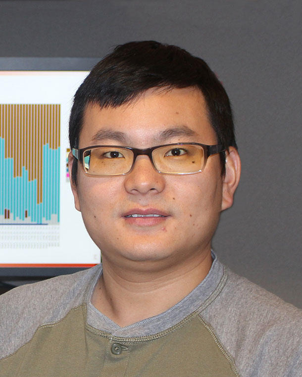 Headshot of Tongwu Zhang
