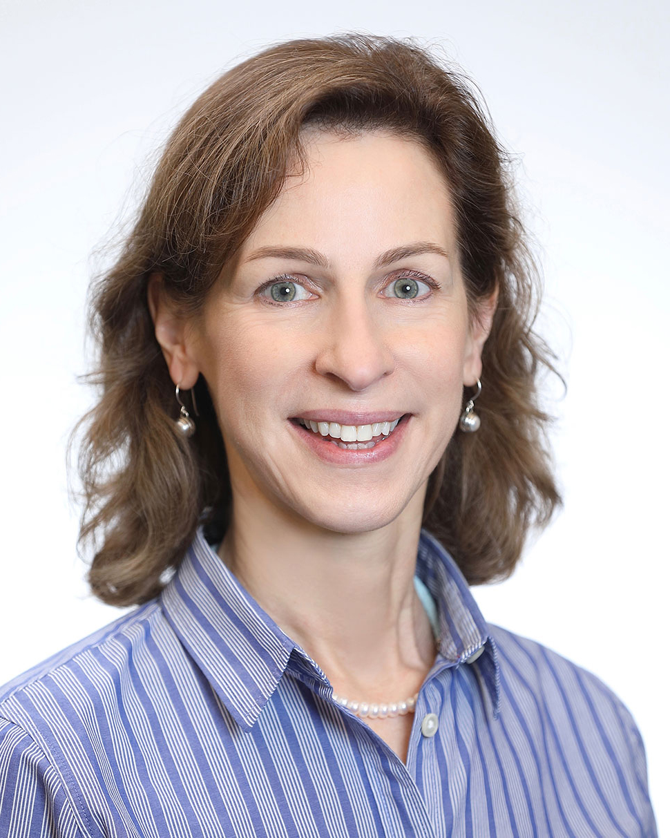 Headshot of Jackie Lavigne