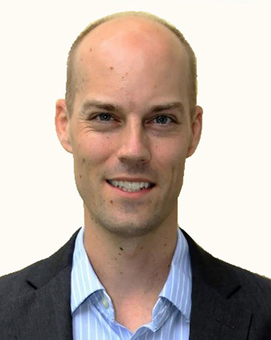 Headshot of Steven Moore