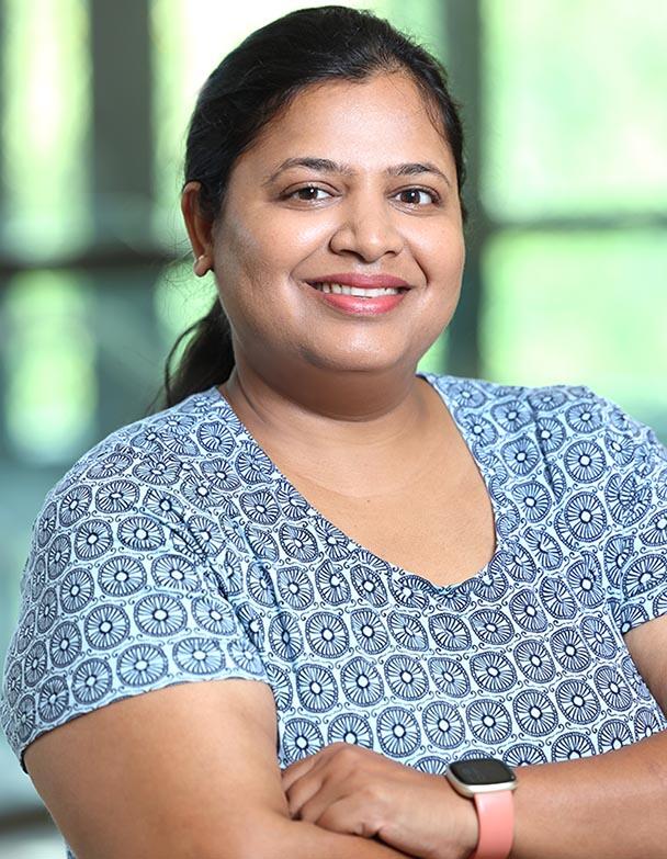 Sonam Tulsyan is a postdoctoral fellow in the Laboratory of Translational Genomics.