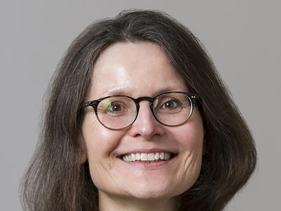 Headshot of Ruth Pfeiffer