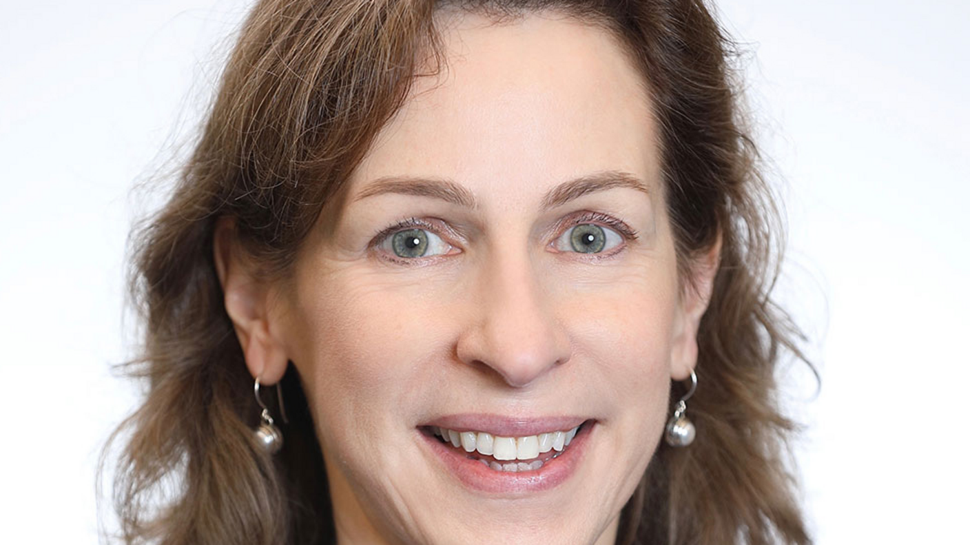 Headshot of Jackie Lavigne