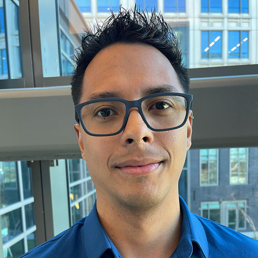 Giovanny Herrera Ossa is a postdoctoral fellow in the Metabolic Epidemiology Branch.