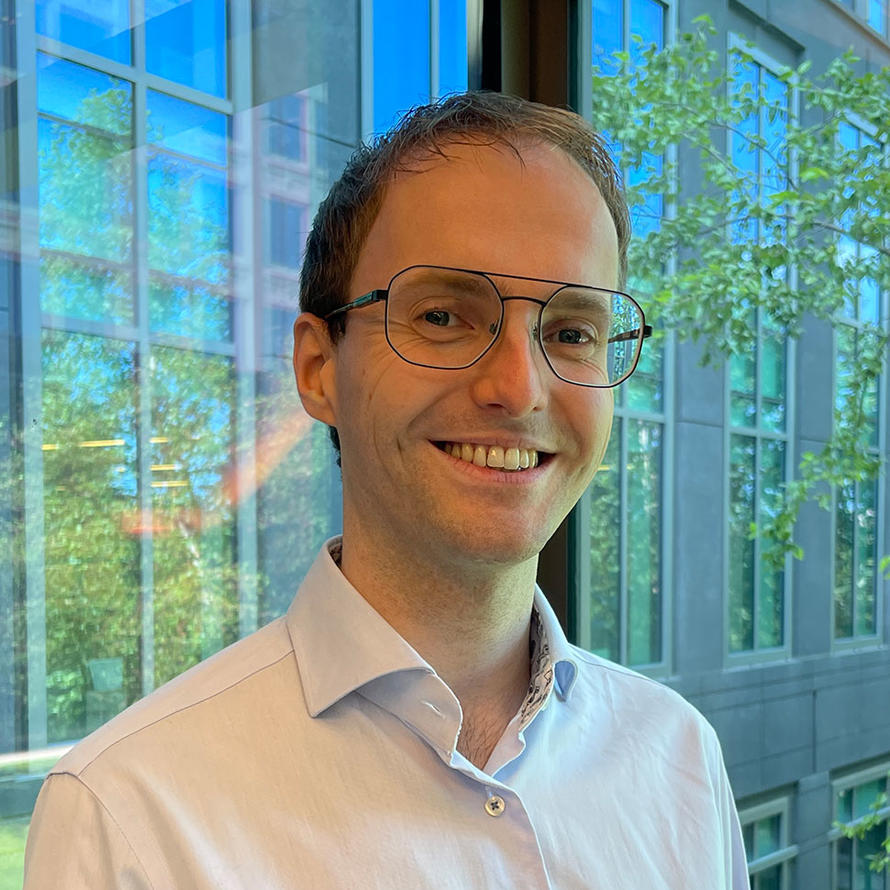 Sander Roberti is a postdoctoral fellow in the Radiation Epidemiology Branch and the Biostatistics Branch