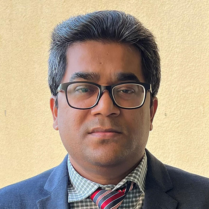 Shyfuddin Ahmed is a postdoctoral fellow in IIB