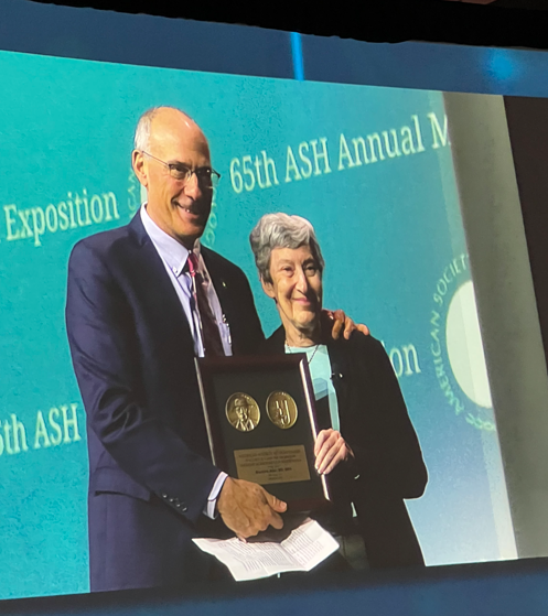 President of ASH presents Lifetime Achievement Award to Blanche Alter
