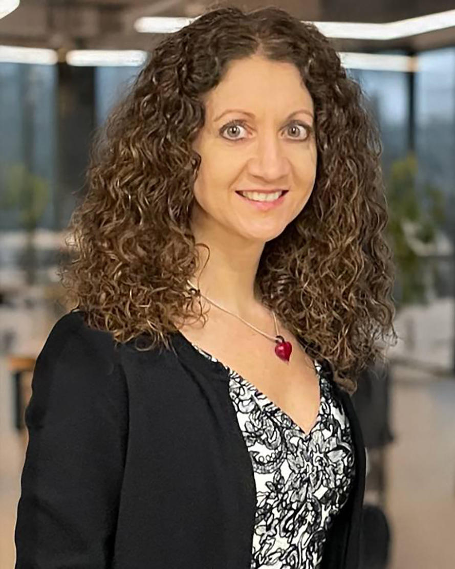 photograph of Lisa Mirabello