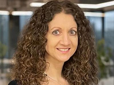 photograph of Lisa Mirabello